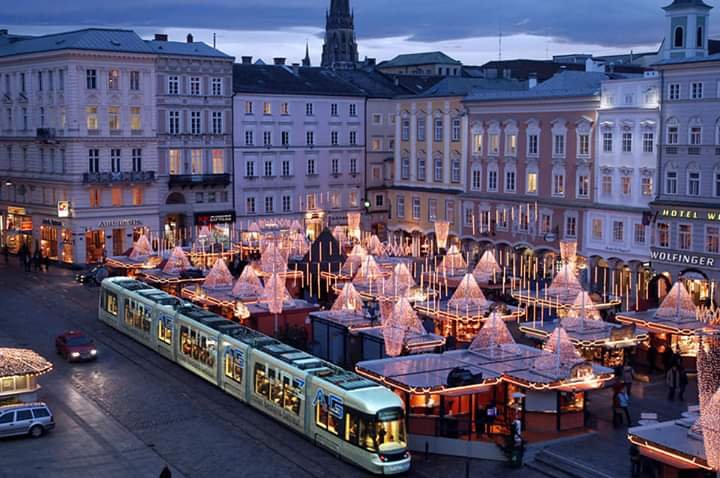Hauptplatz (Linz Main Square)
